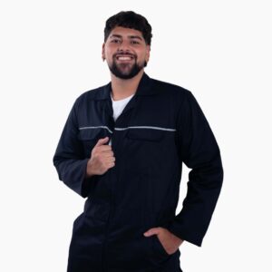 Braga de mecánico azul marino para hombre con bolsillos frontales y cinta reflectante.